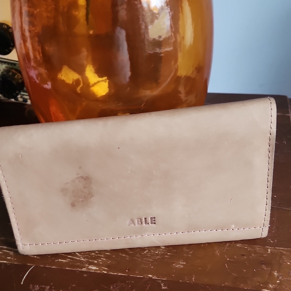 Able Debre TriFold Wallet In Beige - Picture 4 of 12